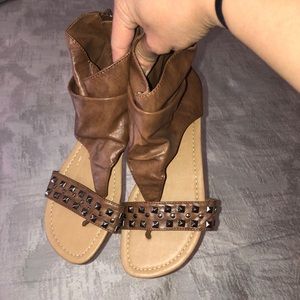 Top Moda women's ankle cuff T-strap sandals